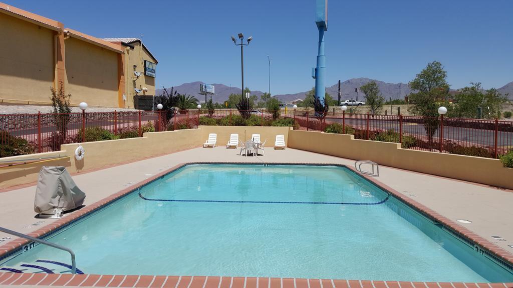 Motel 6-El Paso, Tx - West Exterior photo