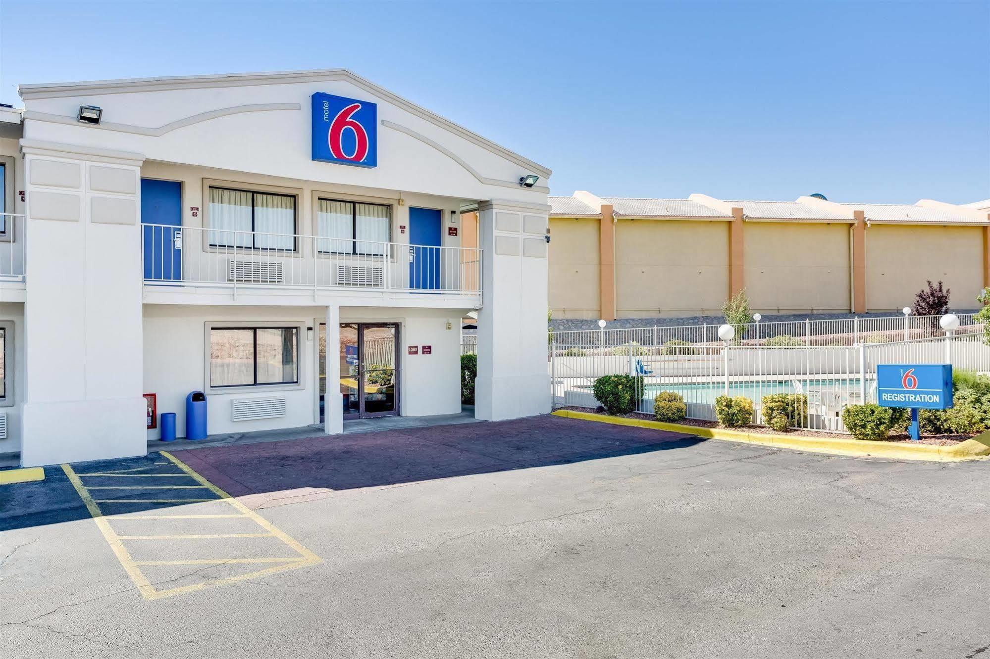 Motel 6-El Paso, Tx - West Exterior photo