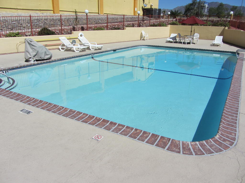 Motel 6-El Paso, Tx - West Exterior photo